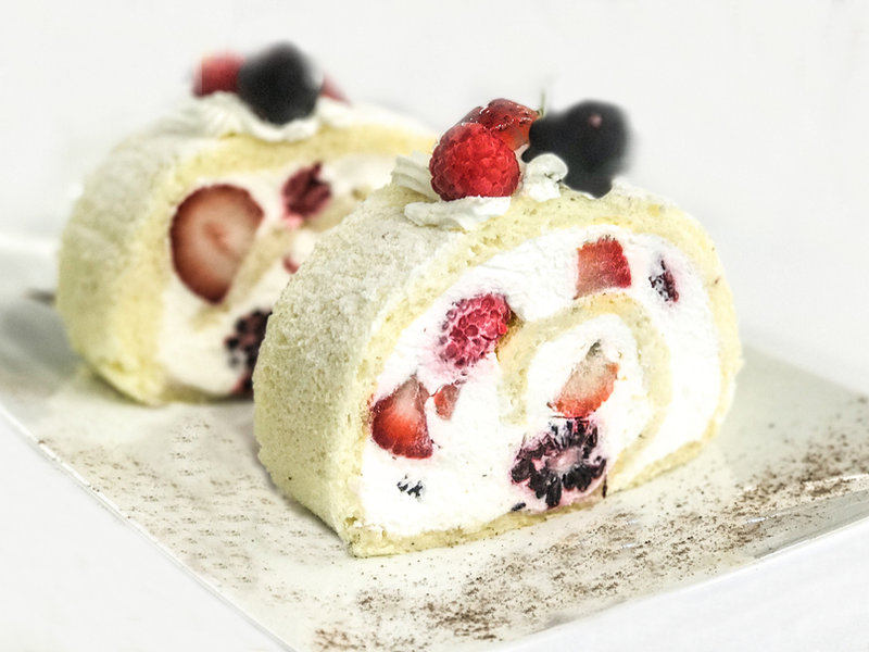 Mixed Berry Rolada
