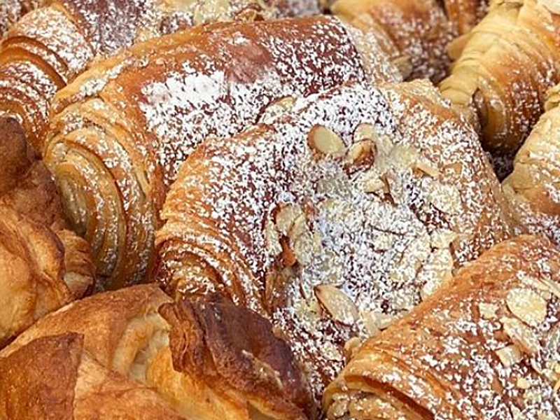 Croissant · Chocolate & Almond